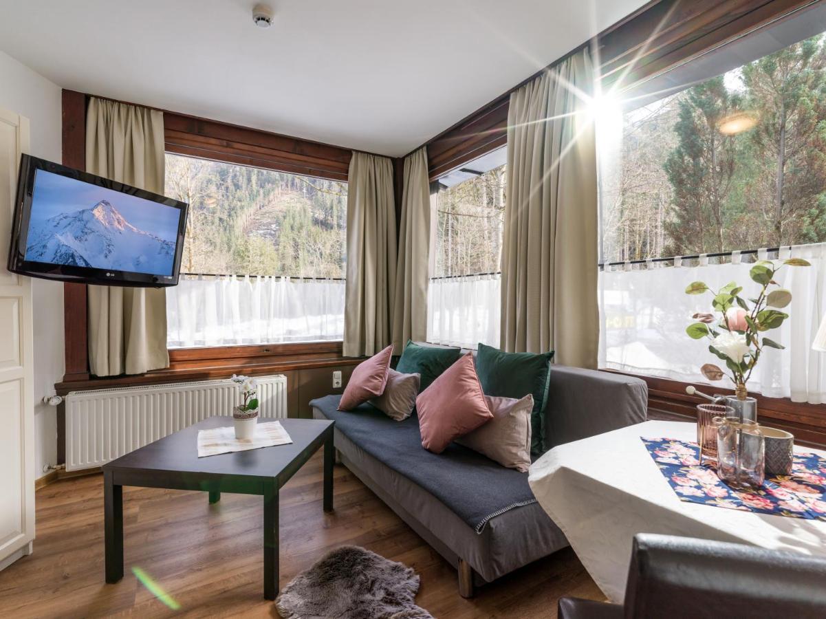 Gasthof Restaurant Waldcafe Mayrhofen Exteriör bild