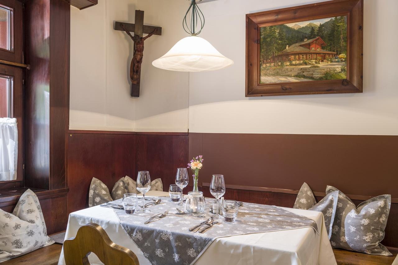 Gasthof Restaurant Waldcafe Mayrhofen Exteriör bild